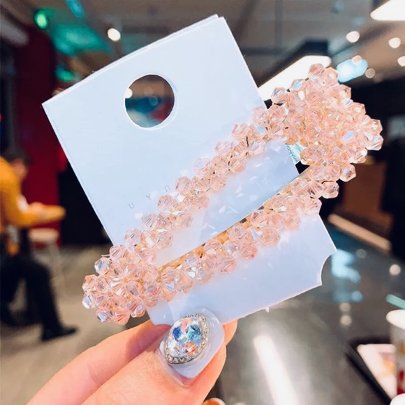 2/$15✨OVERSIZED✨LUXURY CRYSTAL HAIR BARRETTES - Picture 3 of 5
